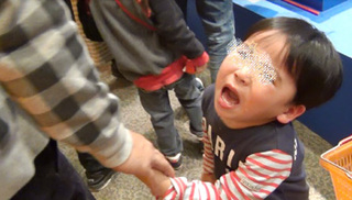 150102プラレール号泣06のコピー.jpg
